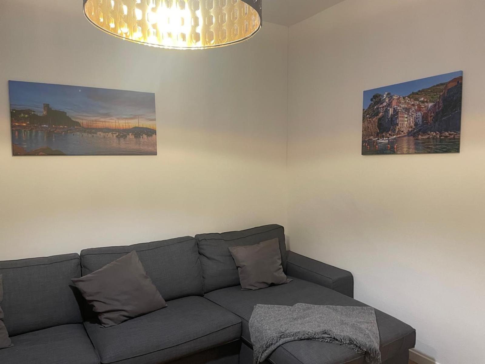 Orizzonte - 5 Terre, Via Fratelli Rosselli 11, Centro Storico-Stazione Centrale Con 2 Camere Da Letto La Spezia Buitenkant foto